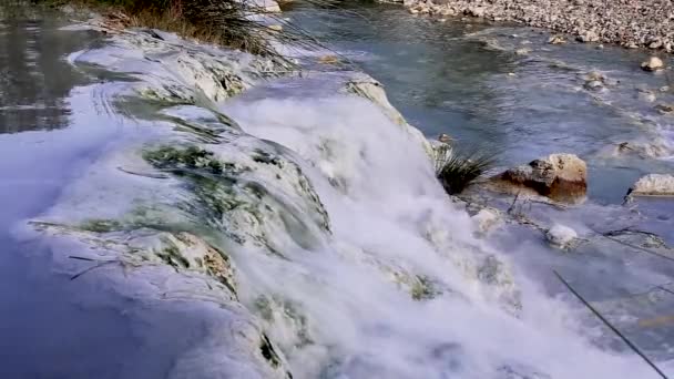Natural spa at hot springs of Saturnia, Tuscany, Italy — Stock Video
