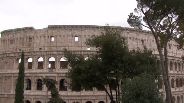 Colosseum, Řím, Itálie, památník z římské říše, zobrazení v pohybu — Stock video