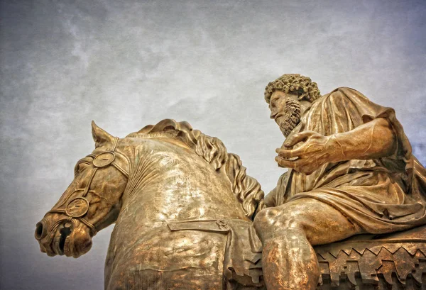 Statue von marcus aurelius - rom italien — Stockfoto