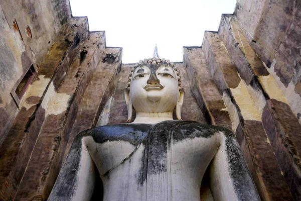 Historical Park Wat Sri chum templet bhudda staty center — Stockfoto