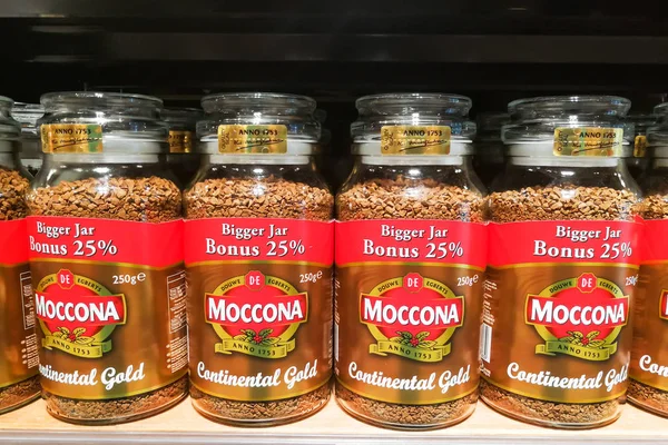 KUALA LUMPUR, Malaysia, 25 Juni 2017: Moccona adalah merek cof — Stok Foto