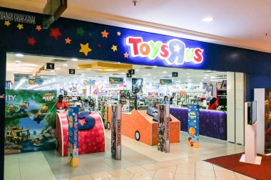 Kuala Lumpur, Malezya, 25 Haziran 2017: Toys R Us bir Amerikan oyuncak ve çocuk ürünleri perakendeci Malezya mağaza ile