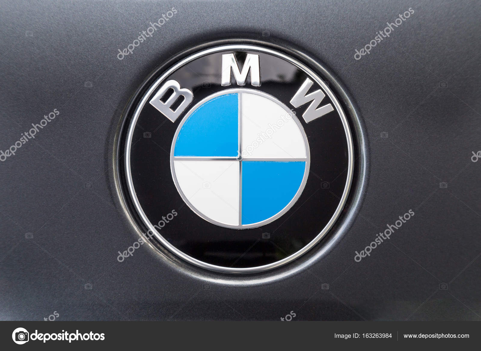 Bmw logo Stock Photos, Royalty Free Bmw logo Images | Depositphotos