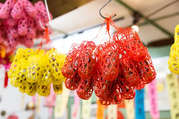 Chinesisch Mittherbstfest Schweinekeks in Käfigverpackung im Einzelhandel während Mondkuchenfest — Stockfoto