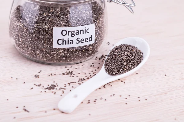 O superalimento de sementes de chia contém ômega-3 saudável, carboidratos, pr — Fotografia de Stock