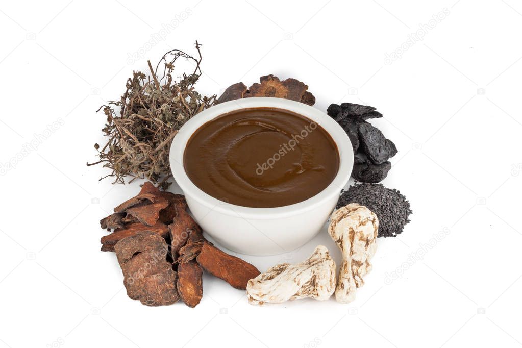 Herbal traditional Chinese medicine preparation for treating hai