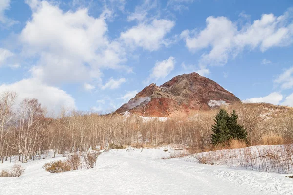 Showa Shinzan, new mountain created from volcanic eruption in 19 — Stock Photo, Image