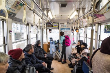 Hakodate, Japonya, 28 Ocak 2018: Tramvaylar ana transporta vardır