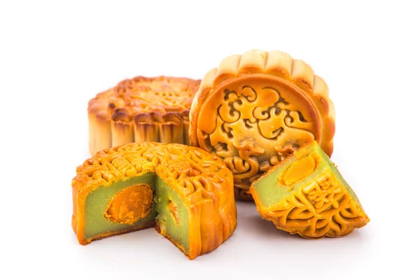 Variedad de tartas de luna para la celebración del festival chino de mediados de otoño — Foto de Stock