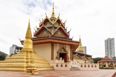 Penang, Malezya, 15 Şubat 2020: Wat Chaiya Mangalaram ve uyuyan Buda Penang 'da popüler bir turizm merkezidir..