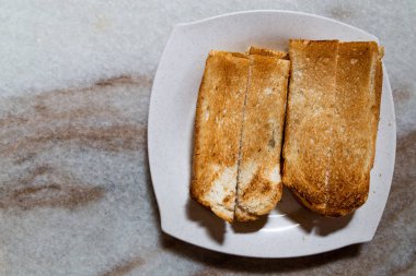 Geleneksel Çin usulü tost ekmeğine genel bakış tereyağlı ve kopitiamlı kaya