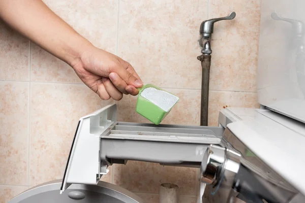 Person Pouring Powder Laundry Detergent Washing Machine Wash Clothes — Stock Photo, Image