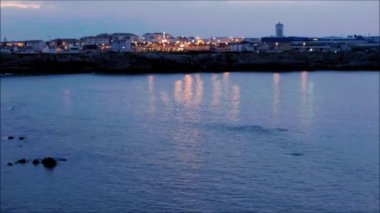 Gün batımından önce Atlantik Okyanusu