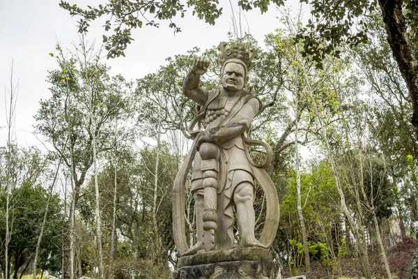 Bir Buda'nın Park, Portekiz harika bir yapıya 