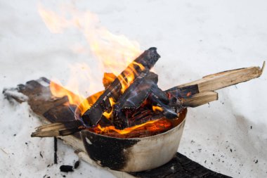 Kapta Barbekü yanan ateşi
