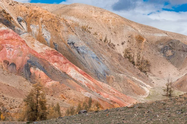 Nézd Piros Hegyek Dombok Marslakó Táj Kizil Chin Utazás Altaj — Stock Fotó