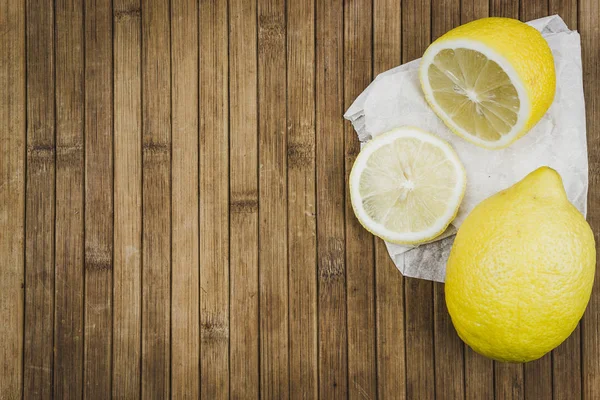 Slices Fresh Lemon Wooden Table Copy Space Text — Stock Photo, Image