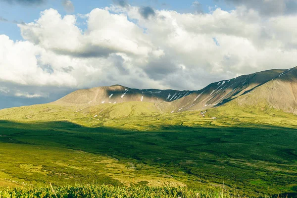 Grüne Hügel Unter Blauem Bewölkten Himmel Bergtal Für Alm — Stockfoto