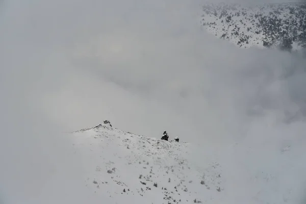 Paysage d'hiver montagne — Photo