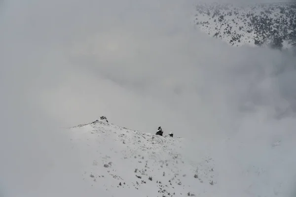 Montagna paesaggio invernale — Foto Stock