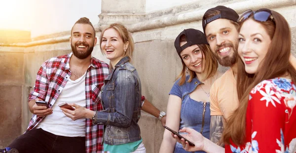 Happy Group Best Friends Millennials Take Selfie Photo Outdoor Summer — Stock Photo, Image