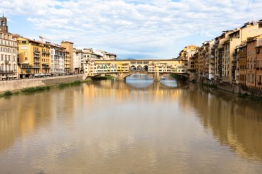 Ponte vecchio Köprüsü