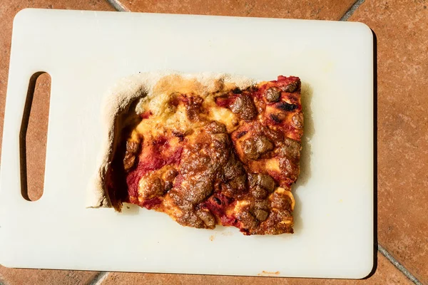 Pizza Margherita caseiro — Fotografia de Stock