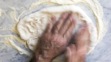 jambon ve peynir evde pizza