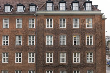 İnşaat ile pencere eşiği