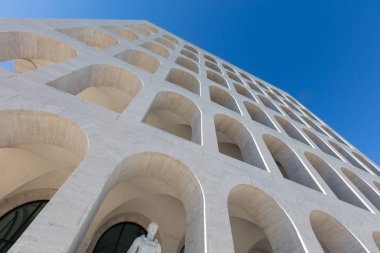 Kare Kolezyum, Roma