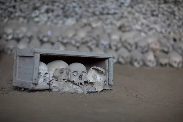 Cementerio de Fontanel en Nápoles, Italia —  Fotos de Stock