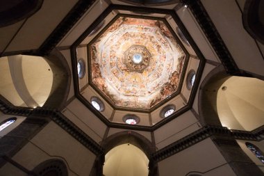 Bazilika Holy Cross) n Floransa şehir