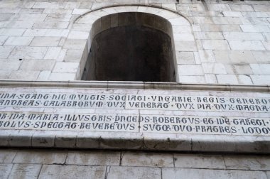  St. Chiara Kilisesi, Napoli