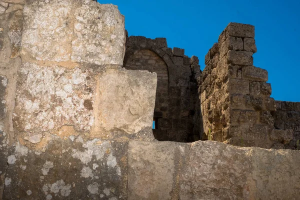 Castillo Ajloun en el noroeste de Jordania. Fuerte árabe y cruzados . — Foto de Stock