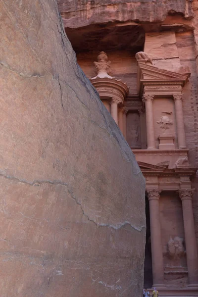 Petra şehrinin girişi — Stok fotoğraf