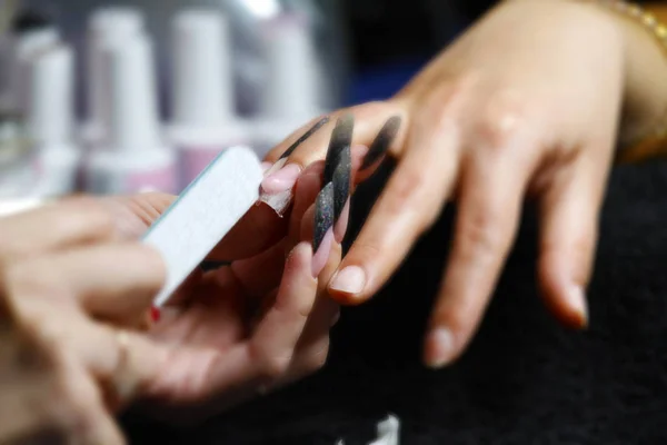 Manicura de uñas —  Fotos de Stock