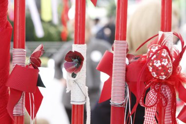 Paskalya biyografiden kırmızı mumlar