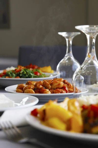 Baked Beans Meal Tradiotional Mediterranean Food Restaurant Table — Stock Photo, Image