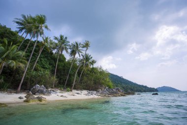  Tayland 'da tropik plaj