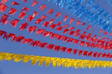 Junina parti bayrakları