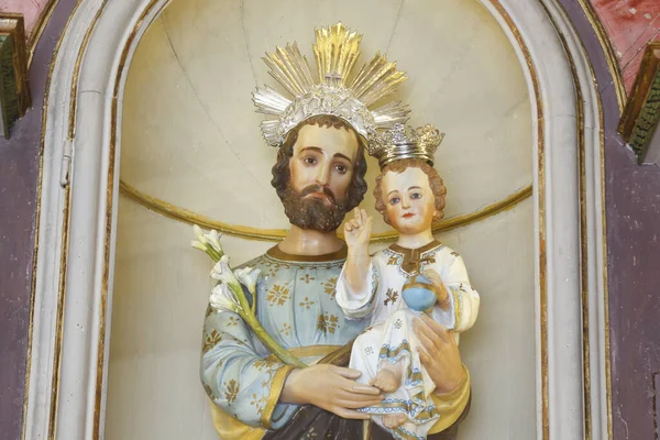 Saint Joseph and baby Jesus of the Catholic Church - Sao Jose - Menino Jesus - St Joseph