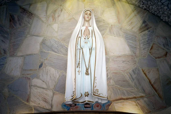 聖母ファティマの像 カトリックの神の母 ファティマのロザリオの聖母 聖母マリア — ストック写真