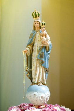 Kutsal Tespih, Kutsal Tespih ya da Kutsal Tespih, Katolik Kilisesi 'ndeki Bakire Meryem' e atfedilen isimlerden biri.