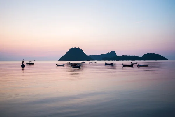 Tayland boa bir sürü sabahları denize günbatımı