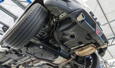 Özgün sportif kaşkol. Yuvarlak araba egzoz borusu krom 