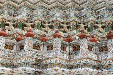 Devler wat arun pagoda.