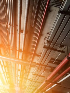 boru hattı ve elektrik ve boru