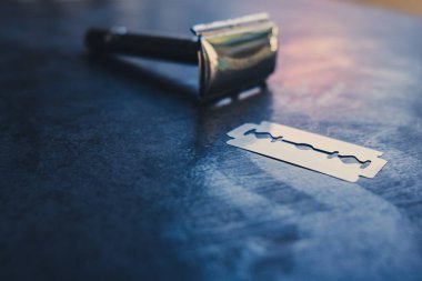 Eski usul eski usul jilet ve jilet.