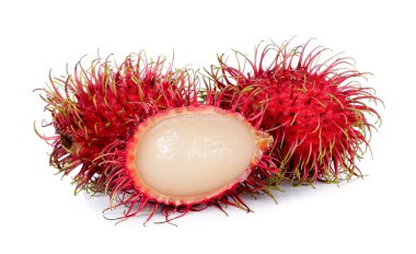 Rambutan beyaz arkaplanda izole edildi