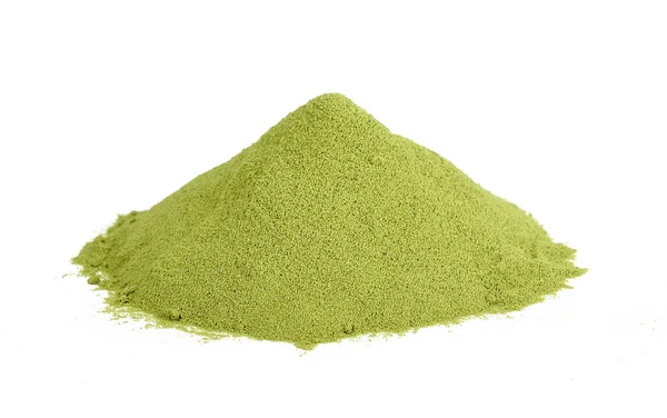 Tè verde in polvere isolato su sfondo bianco — Foto Stock